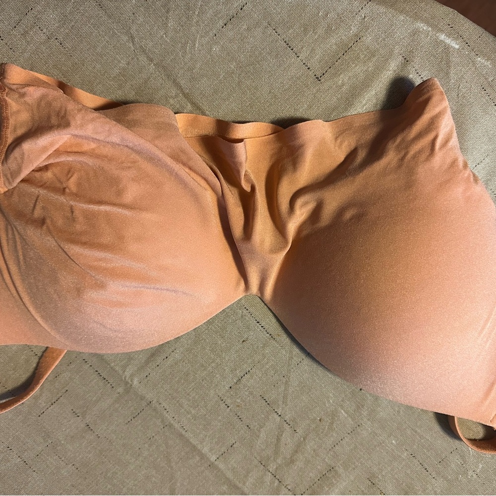 PINK Victoria's Secret Coral Bra